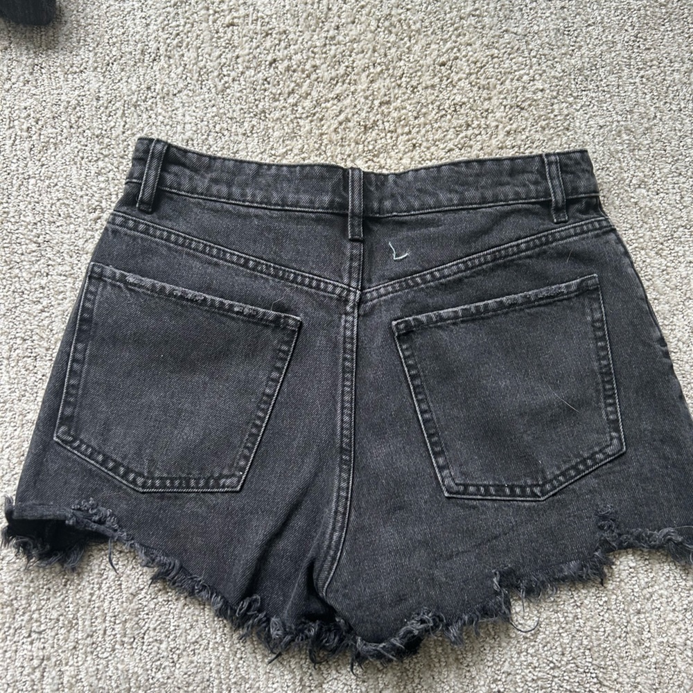 ZARA BLACK HIGH RISE SHORTS - Picture 2 of 3